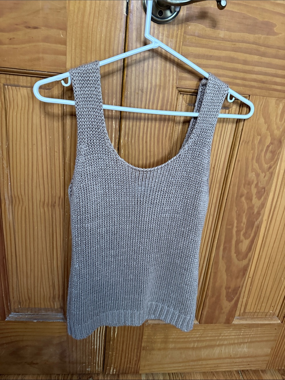 Studio C Neutral Taupe Scoop Neck Knit Tank